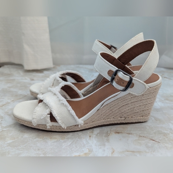 Lucky Brand Woman's  Wedge Shoes Size 9.5 M - Picture 8 of 14